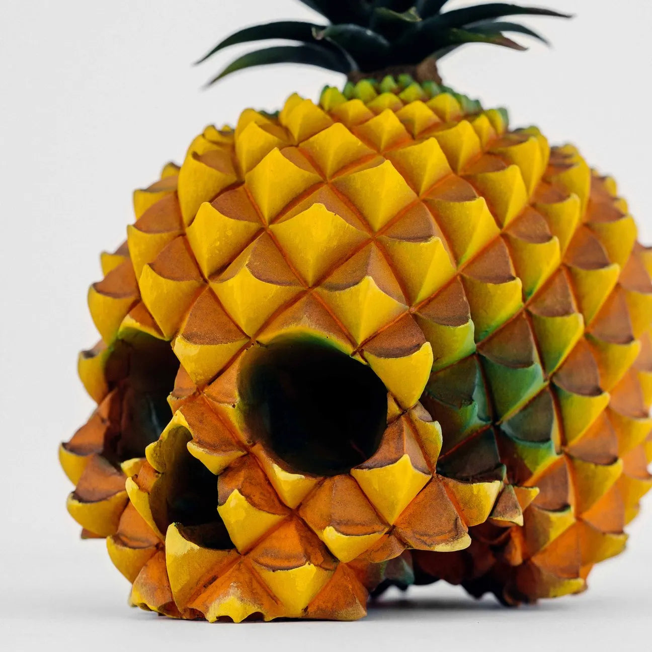 Handmade Skull-Pineapple Commemorative Decor